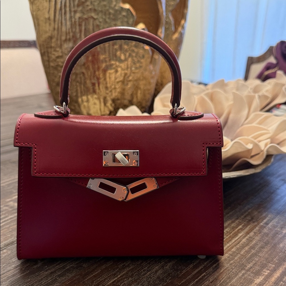 Elegant Red Mini Leather Handbag